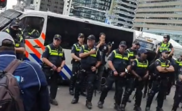 bizarpolitiegeweld280622